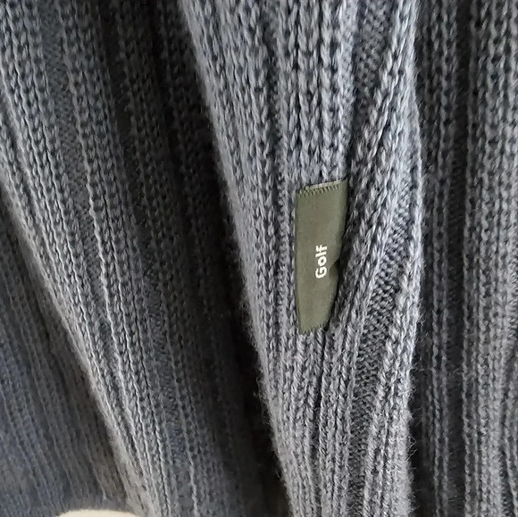 HUGO BOSS  70% Virgin Wool Made in Italy Turtleneck Golf  Sweater | Size… - Picture 6 of 9
